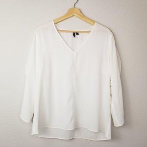 New Valette V-neck Petal Sleeve Sheer Blouse